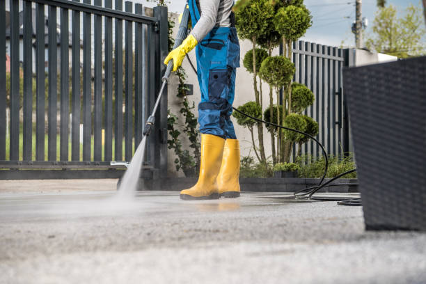 Best Animal Enclosure Cleaning  in Heyville, AL
